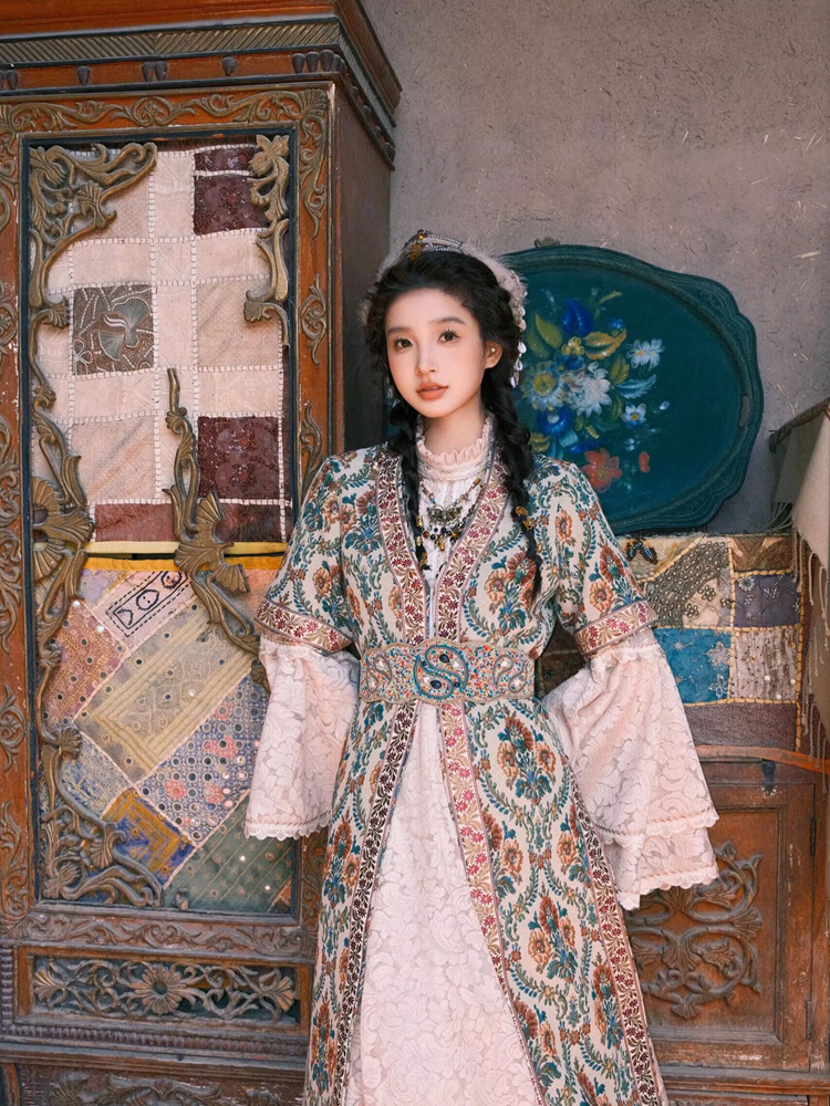 Ethnic Clothing & Online Fashion Store Khaadi Us - Princess Style Ethnic Minority Girl Photography