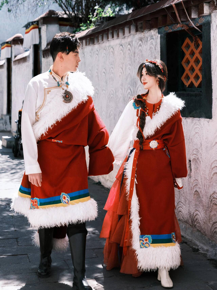 New Couple Photography Ethnic  - Ethnic Clothing & Online Fashion Store Khaadi Us reseña y precio