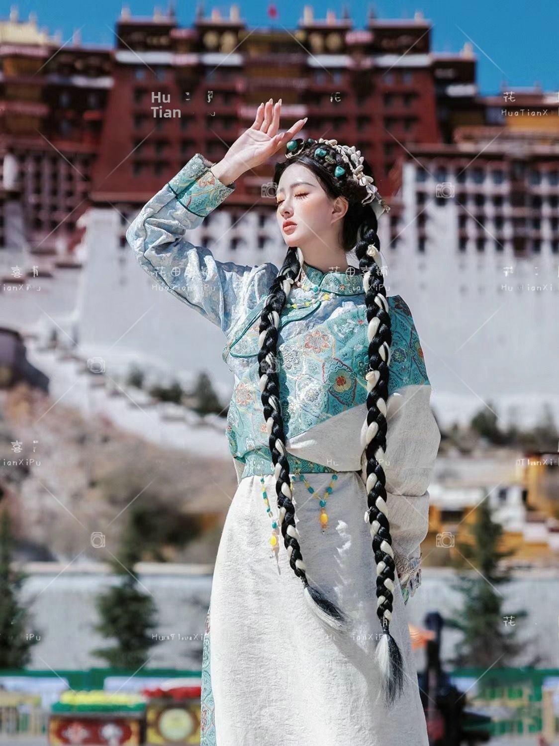 Blue Tibetan Ethnic Noblewoman - Ethnic Clothing & Online Fashion Store Khaadi Us reseña y precio