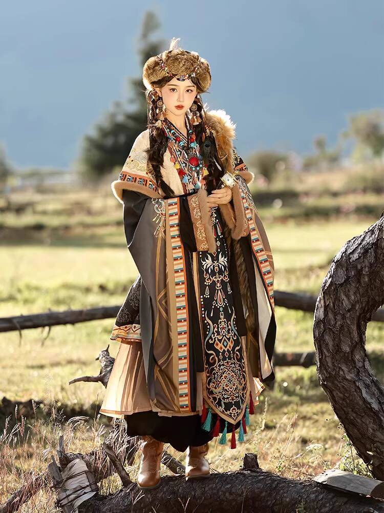 Ethnic Tibetan Style Embroider - Ethnic Clothing & Online Fashion Store Khaadi Us reseña y precio