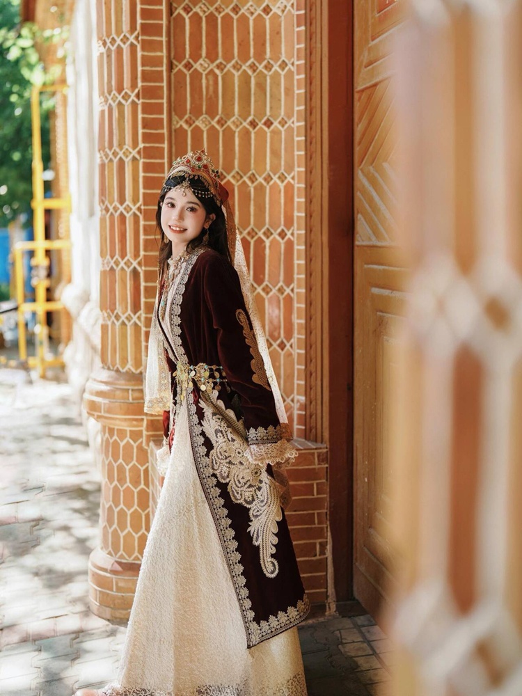 New Ethnic Minority Uygur Clot - Ethnic Clothing & Online Fashion Store Khaadi Us reseña y precio