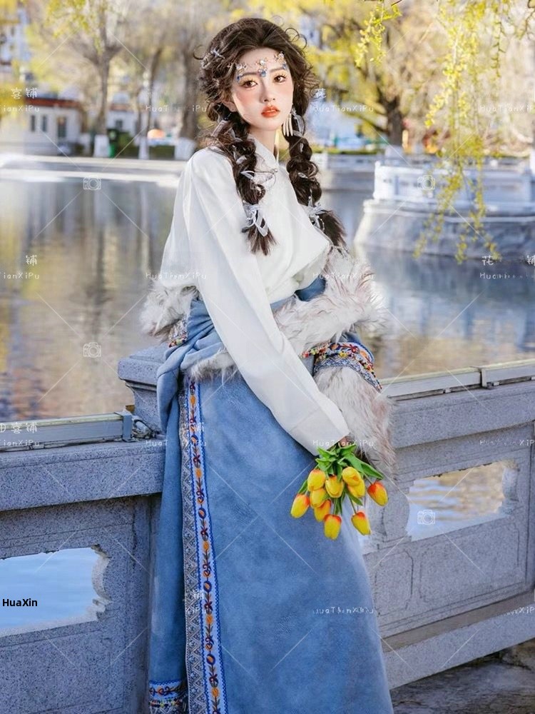 Tibetan Ethnic Women's  Robe F - Ethnic Clothing & Online Fashion Store Khaadi Us reseña y precio